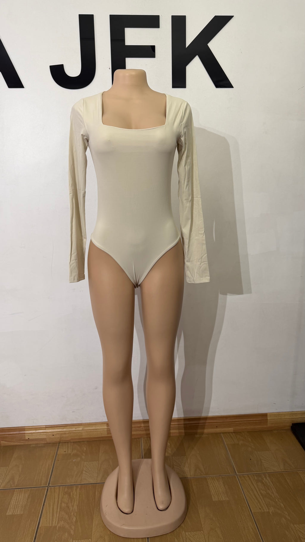 Body Clásico escote cuadrado