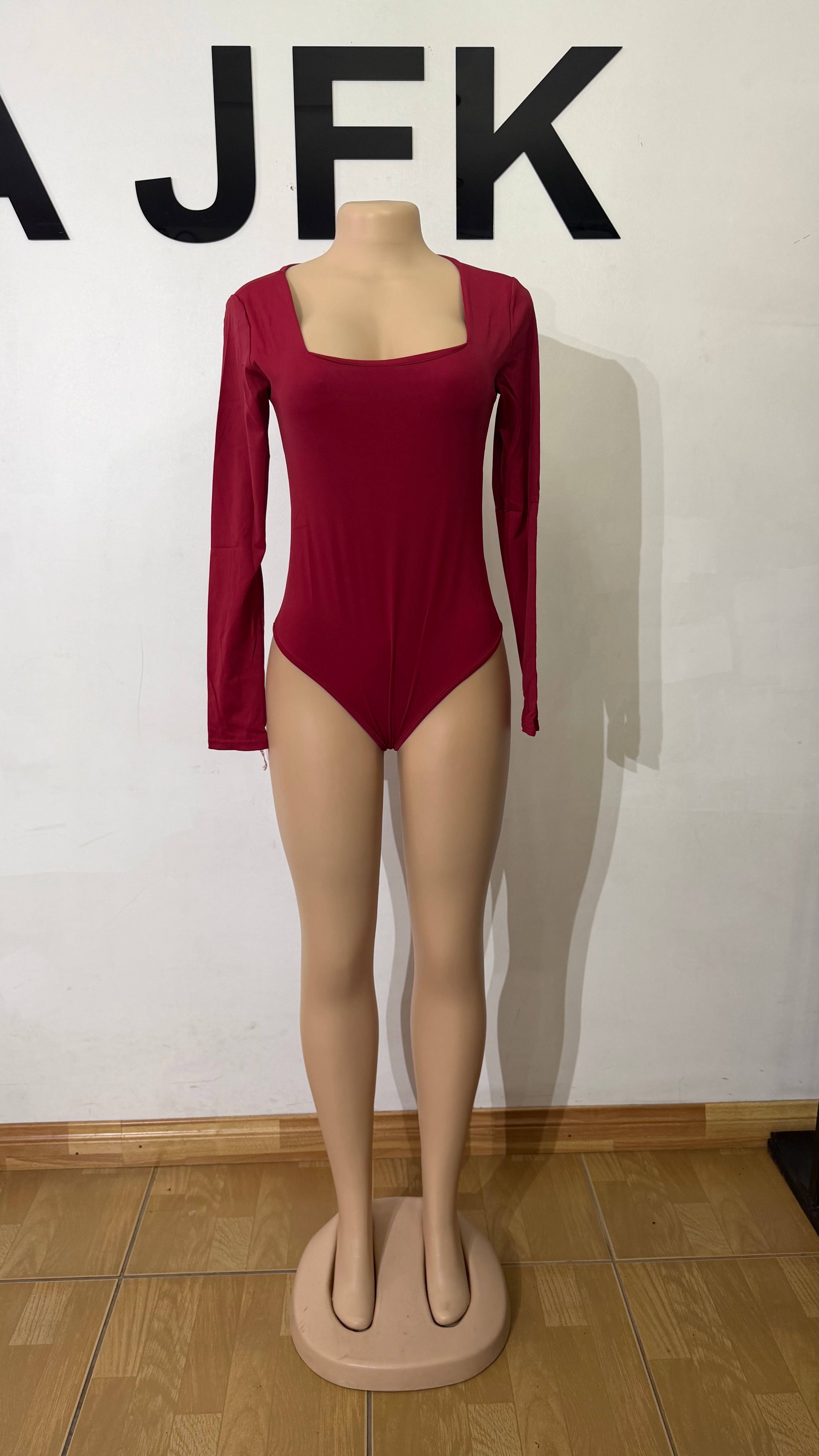 Body Clásico escote cuadrado