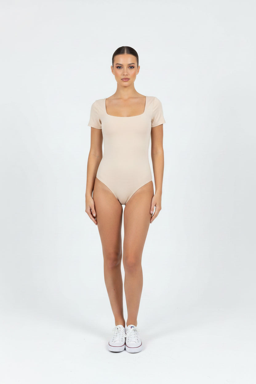 Body manga corta