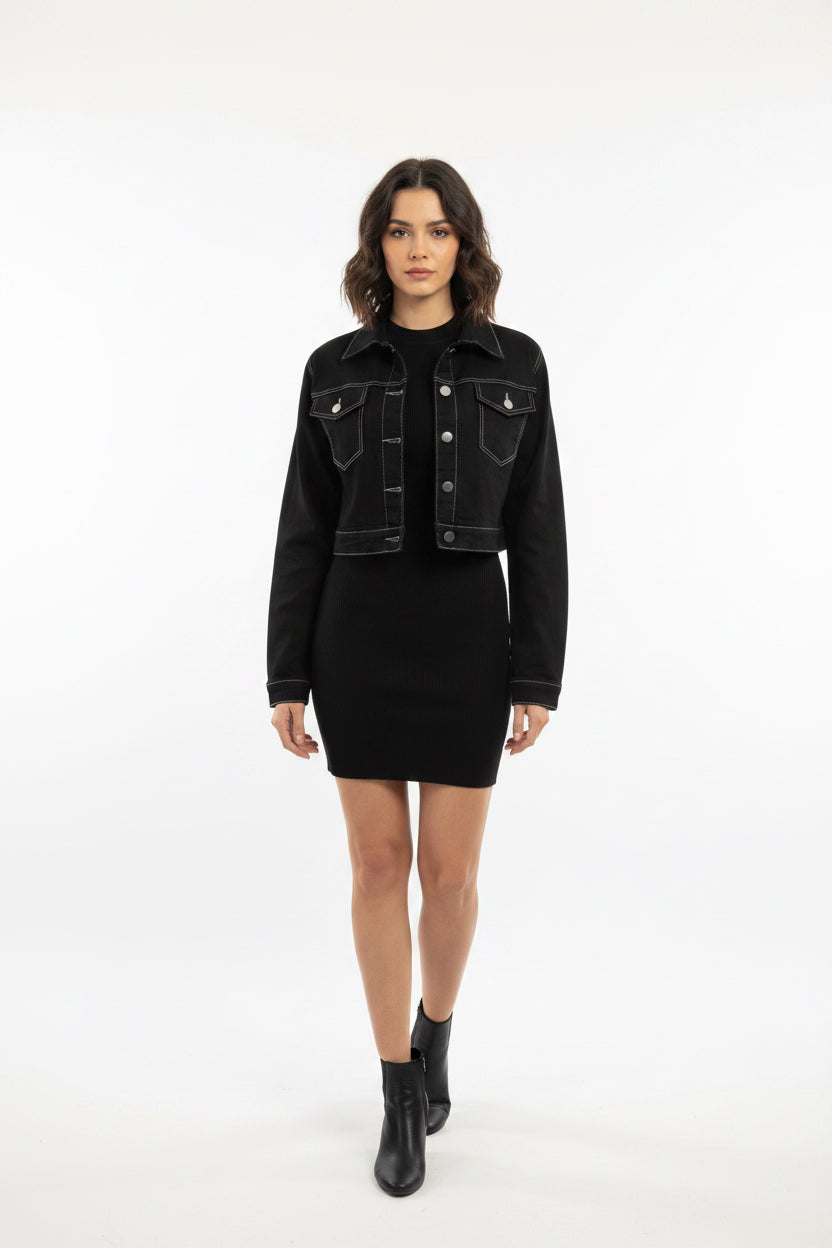 Chaqueta negra costura blanca