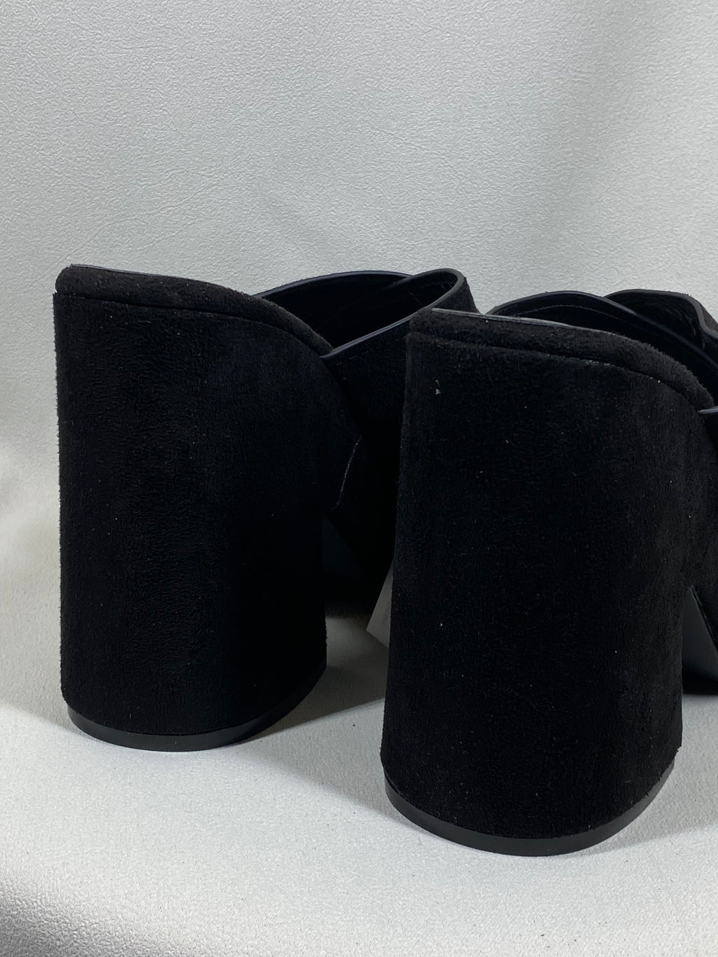 Chalas Negra Cruzadas