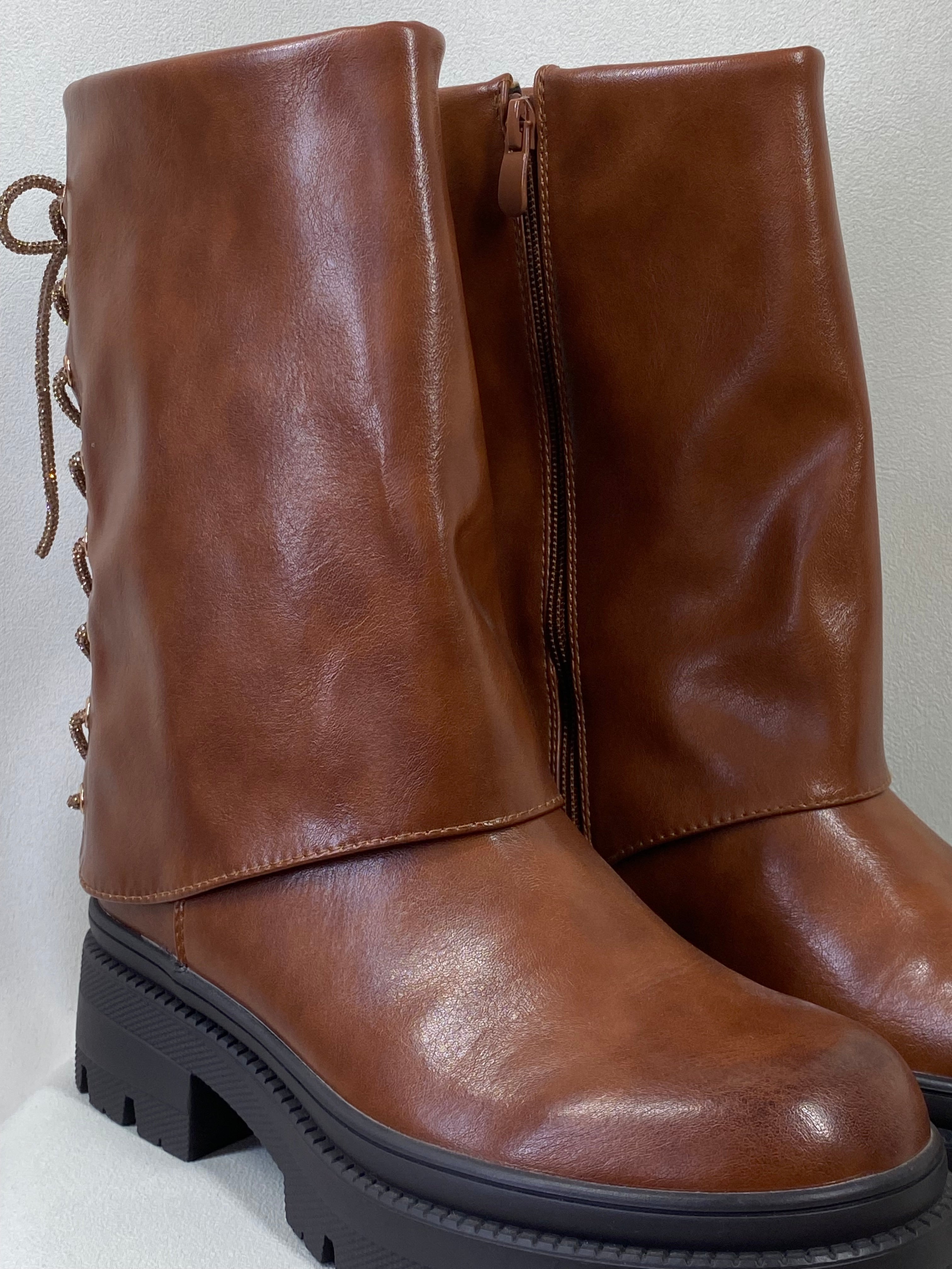 Botines Café Brillo ✨