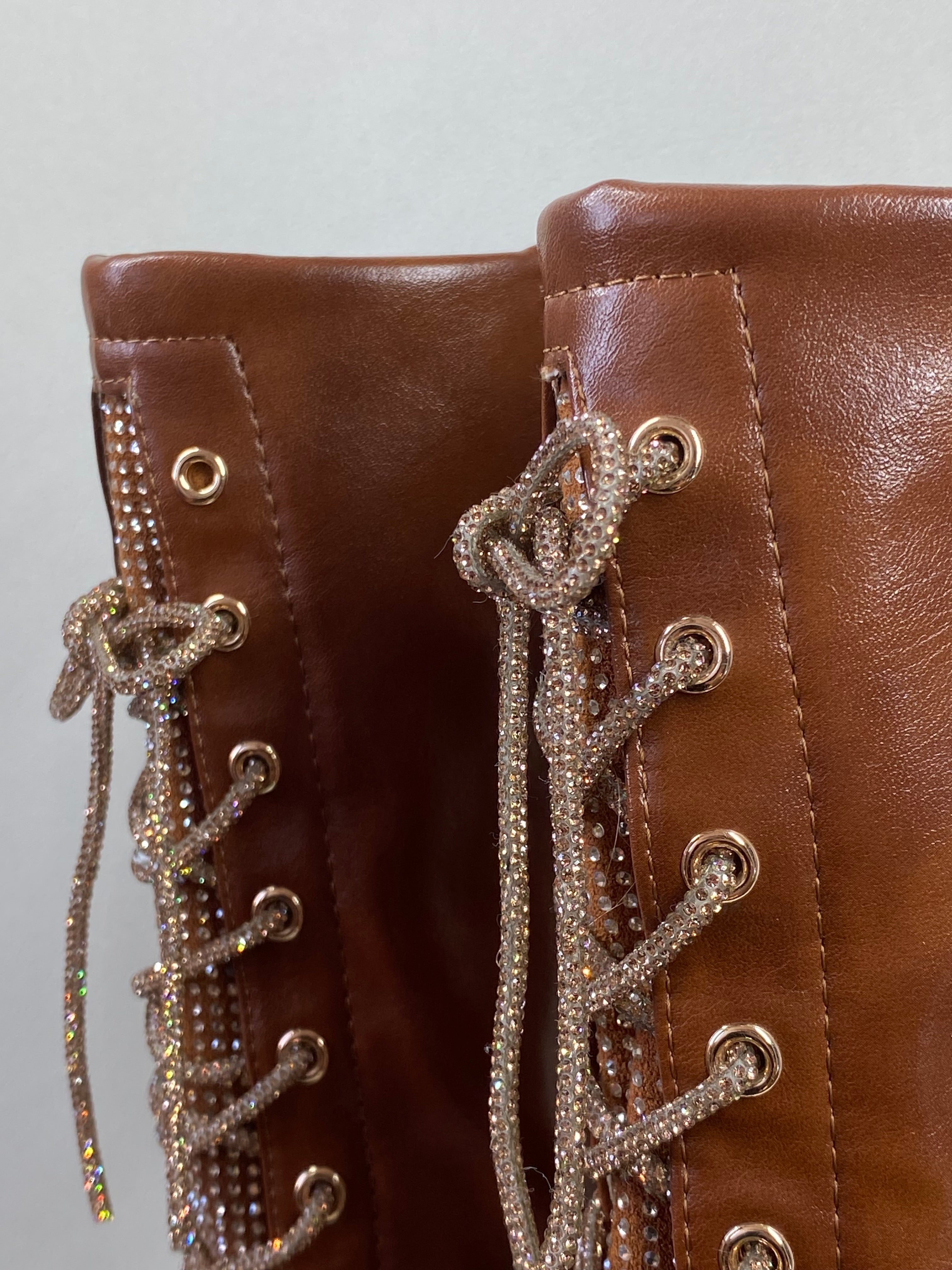 Botines Café Brillo ✨