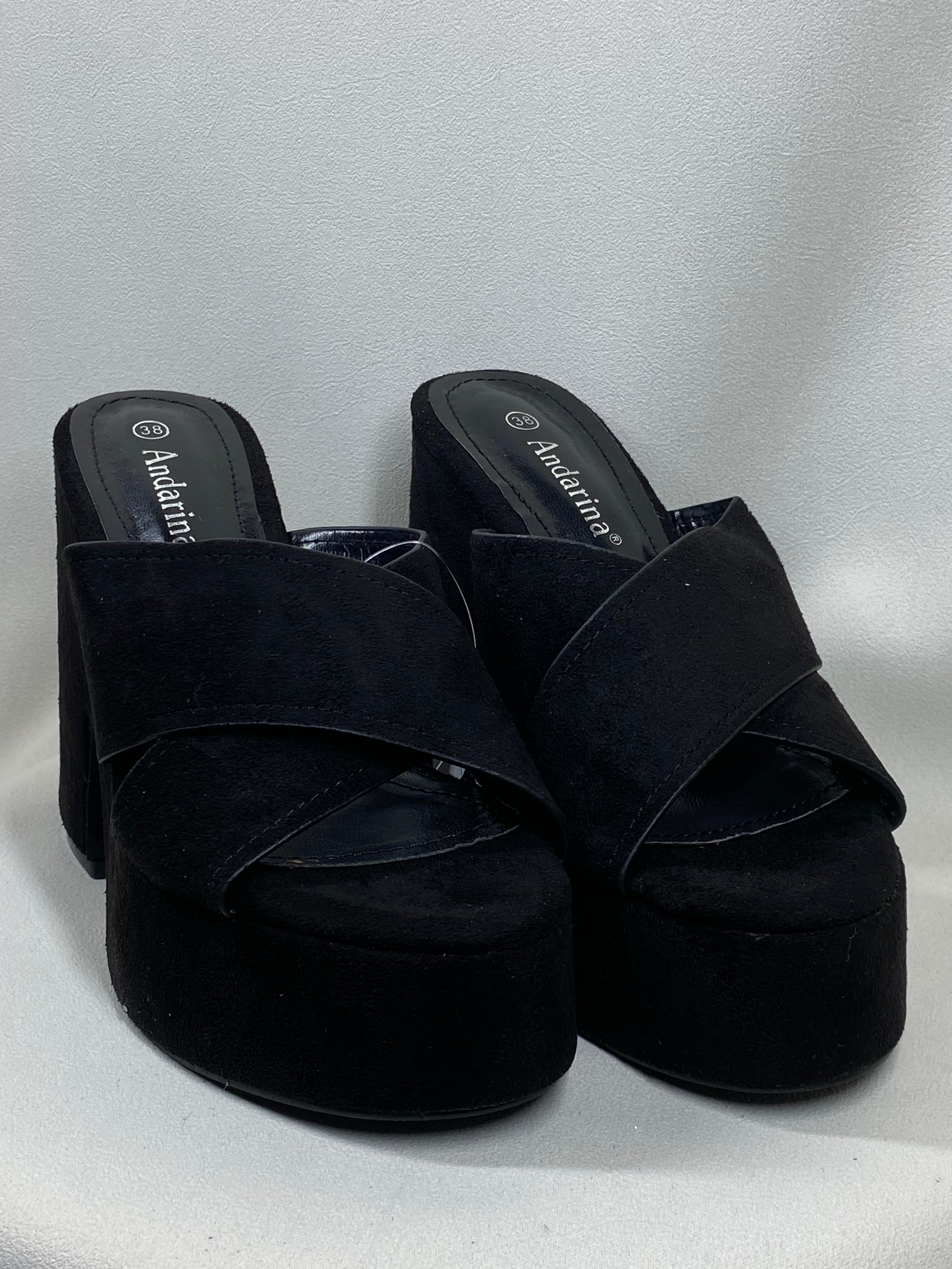 Chalas Negra Cruzadas