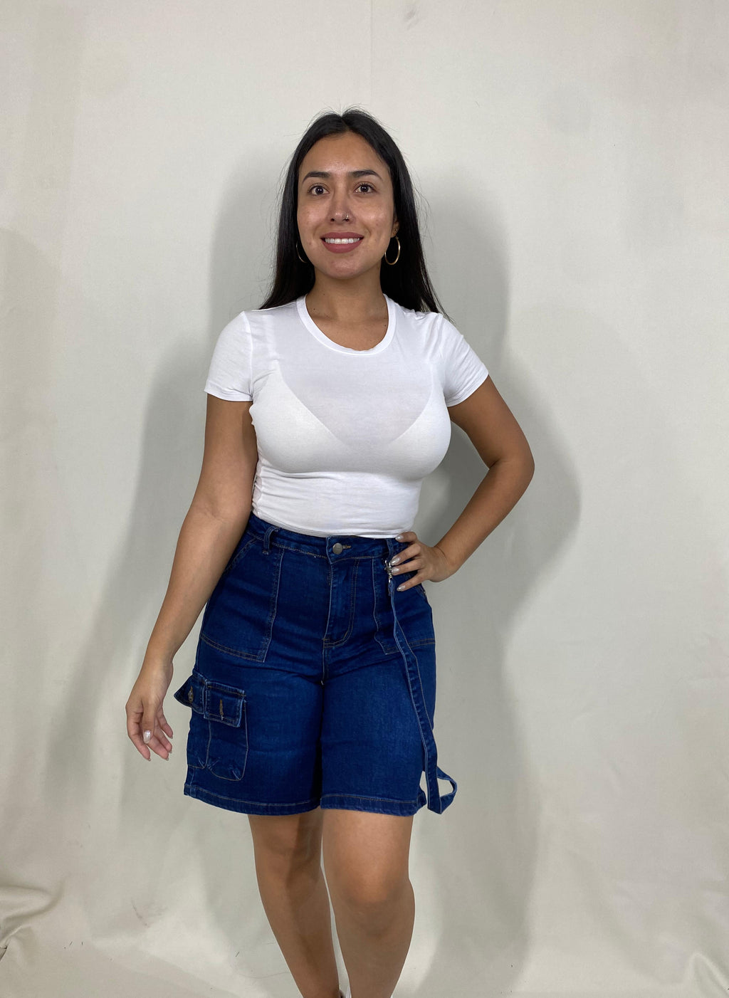 Short cargo elasticado