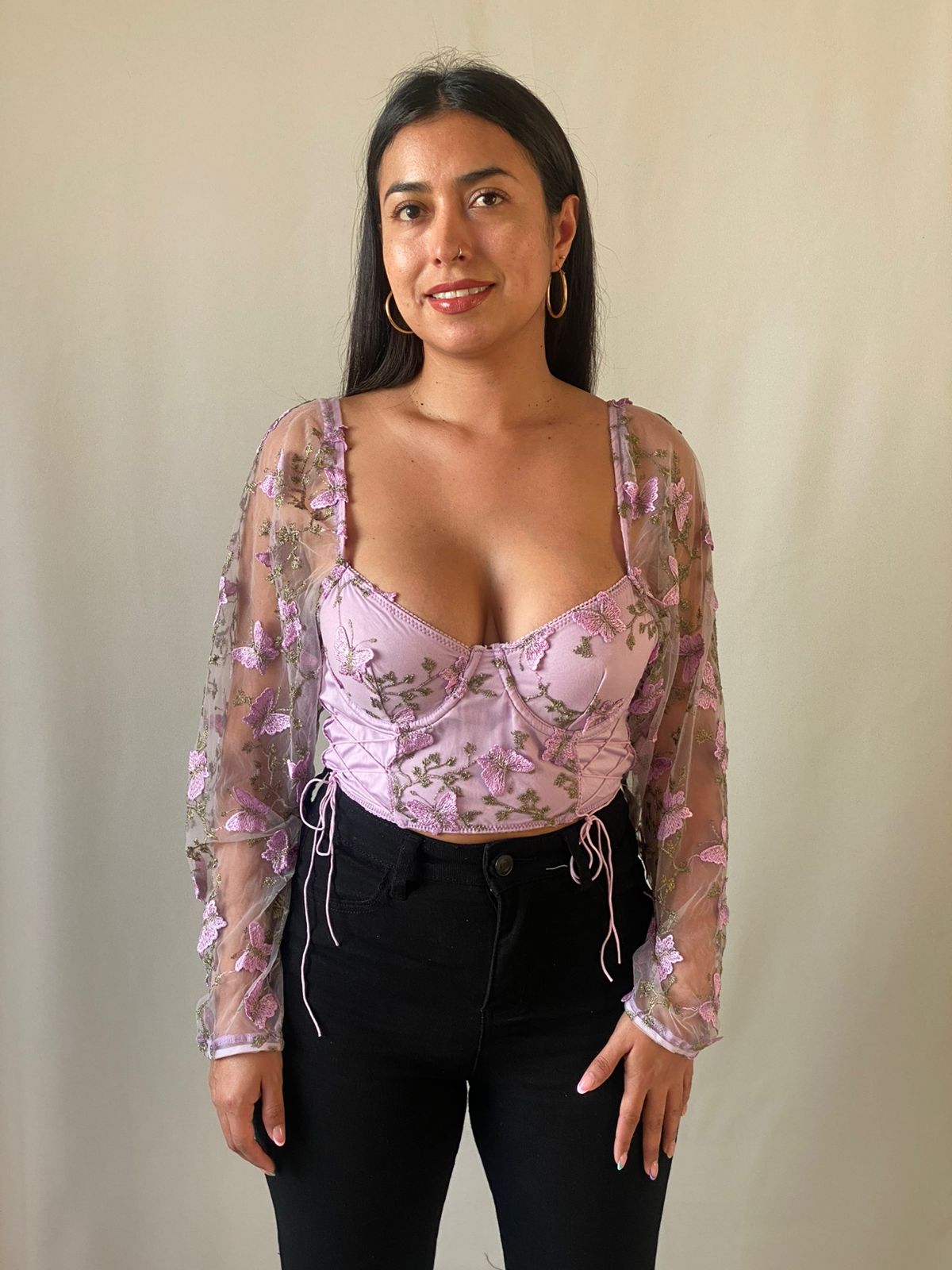 Crop Manga Larga Mariposa