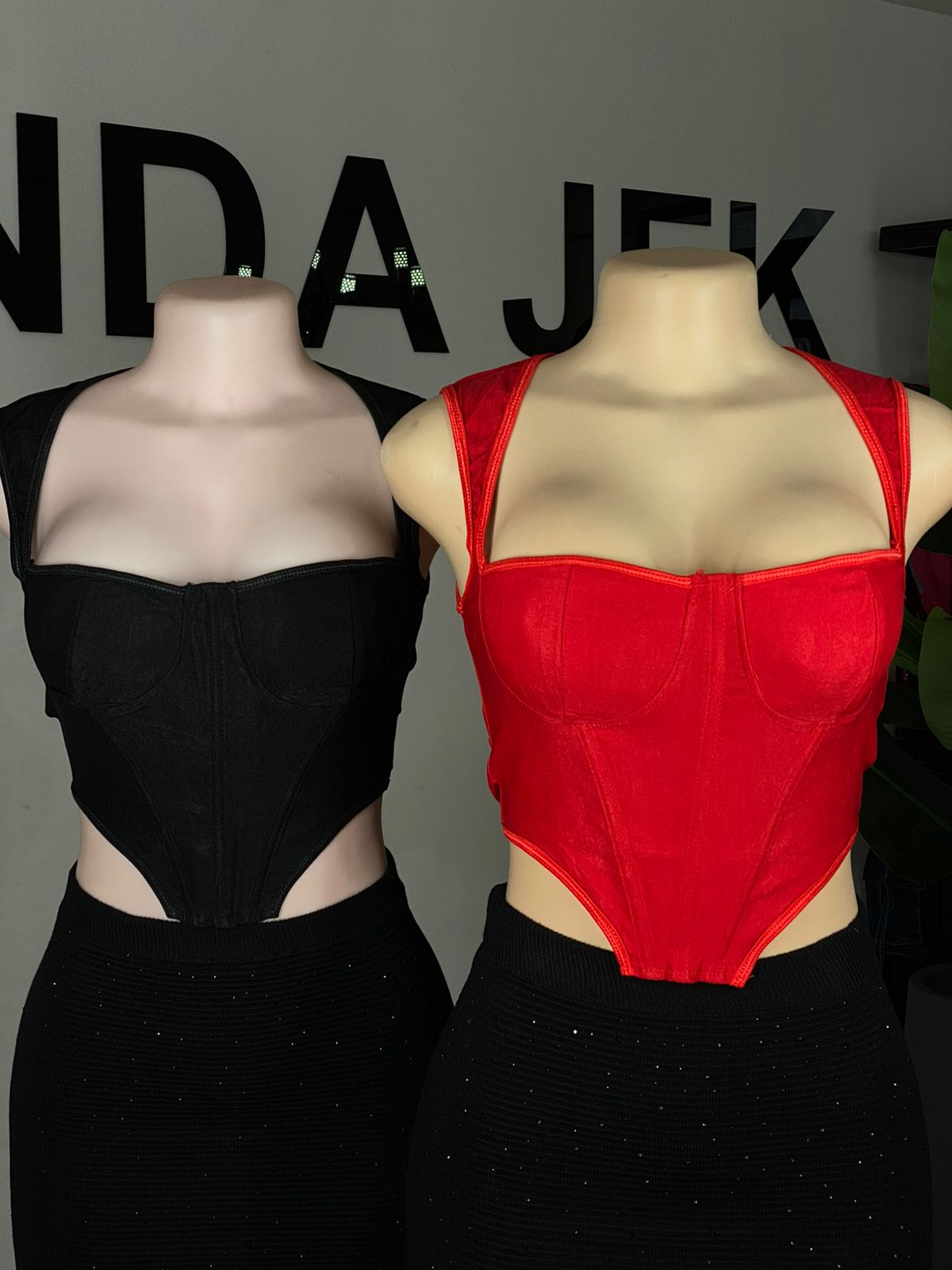 Crop Elega