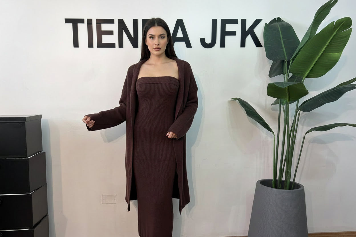 conjunto vestido con tapado