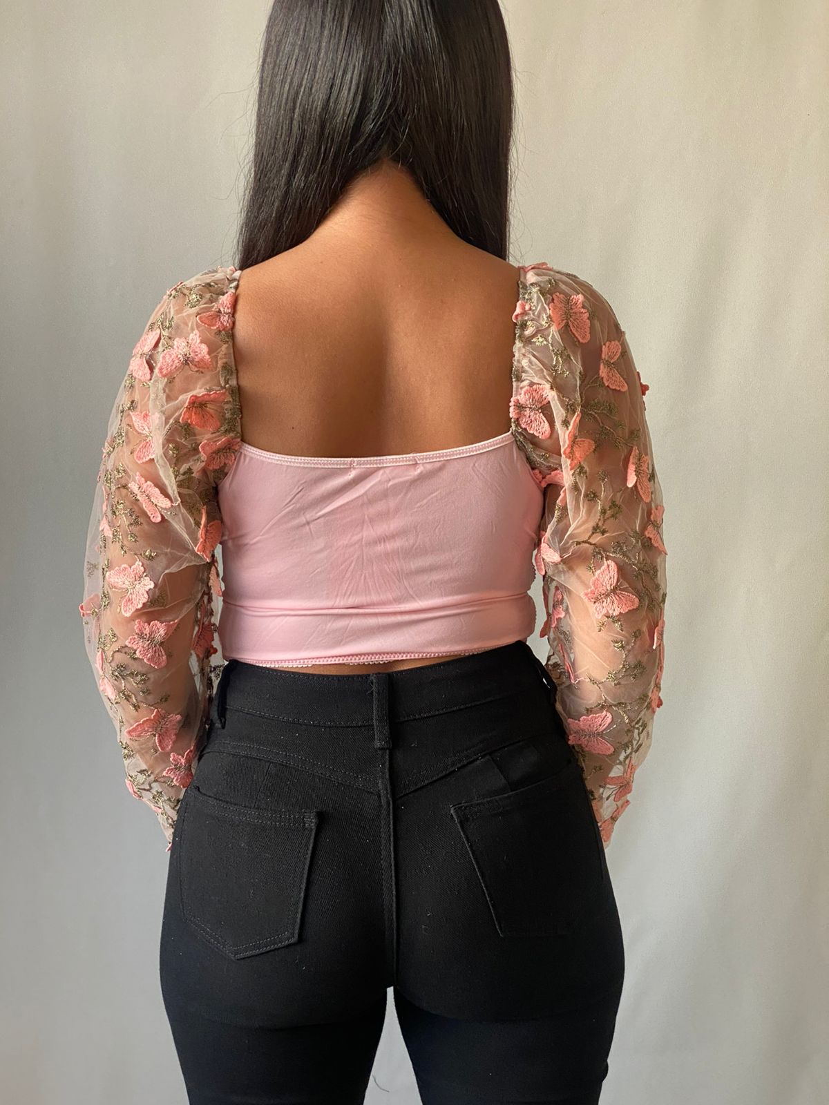 Crop Manga Larga Mariposa