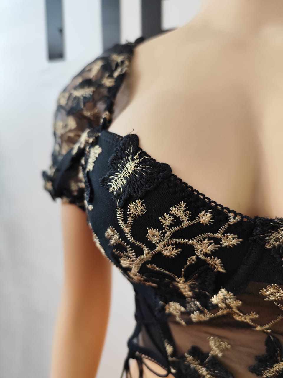 Crop Flor Mariposa